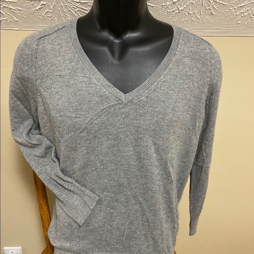 🌻Grey Loft sweater M🌻